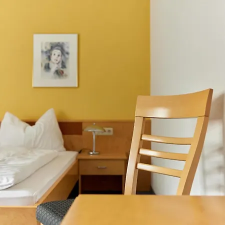 아파트호텔 Tafelspitz Gruppenhaus Arlberg 3*