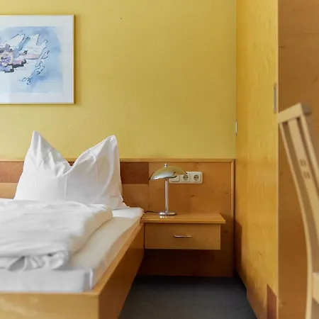 아파트호텔 Tafelspitz Gruppenhaus Arlberg