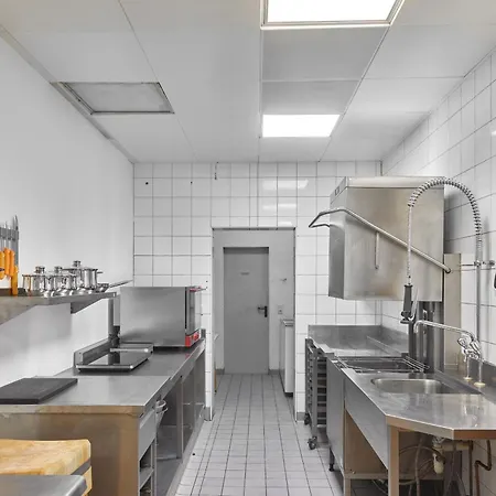 아파트호텔 Tafelspitz Gruppenhaus Arlberg 3*