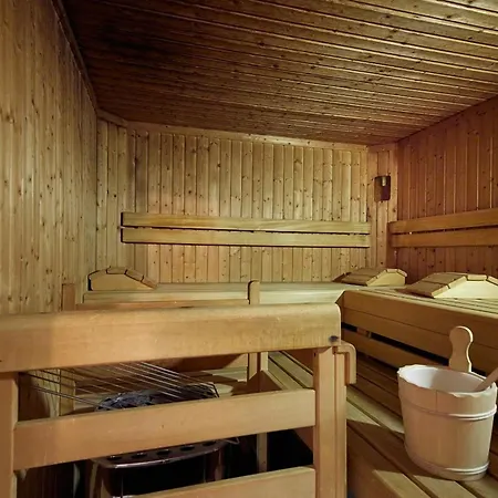 아파트호텔 Tafelspitz Gruppenhaus Arlberg 3*