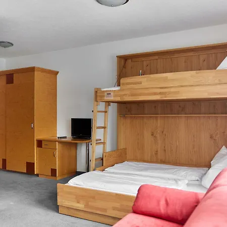 Tafelspitz Gruppenhaus Arlberg 3*